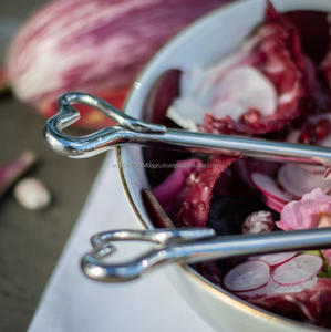 Ensemble de service à salade en métal en forme de coeur à bas prix avec une cuillère de service élégante à poignée argentée - Product Image 6