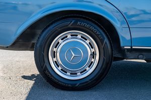 Gran Oferta: Mercedes-Benz 300D Turbo Diésel de 1982, Listo para Enviar - Product Image 5