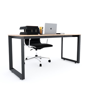 Escritorio contemporáneo minimalista de madera de caucho de 160x60 cm con patas triangulares de hierro, sistema Trian II HBTG004 - Product Image 3