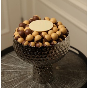 Cuenco de chocolate plateado de lujo con diseño de flores decorativas Cuenco de material Meta Perfecto para regalos y ocasiones especiales - Product Image 5