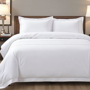 Literie de luxe Housse de couette Double taille Polycoton Résistant aux plis Satin Stripe avec ourlet français Design 210X230 cm - Product Image 2