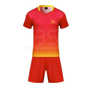 Uniforme de fútbol personalizado con diseño de secado rápido y transpirable Ropa de fútbol única - Product Image 1