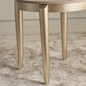 Table d'appoint moderne en verre de forme carrée avec base en métal, parfaite pour le salon, le café, le bureau et les espaces élégants de l'Inde - Product Image 3