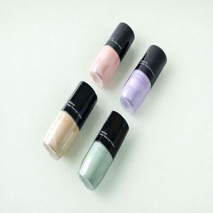 Crema y Loción Facial Hidratante, Nutritiva, Blanqueadora, Reafirmante y Antienvejecimiento con Tono Morado en Botella - Product Image 2