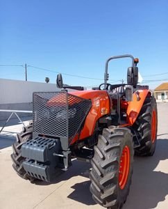 Tractor Kubota L2502HST 2025 - Potencia Compacta con Eficiencia Hidrostática - Product Image 2