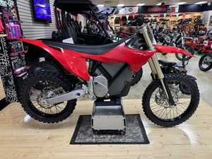 Motocicleta Eléctrica Stark Future VARG ALPHA 80HP 2024 con Opción Personalizable DIY, Soporte ODM y Garantía de 5 Años Disponible - Product Image 4