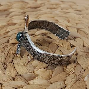 สร้อยข้อมือนกอินทรีหินสีเขียวมรกตทำด้วยมือของผู้ชายสร้อยข้อมือนกอินทรีเงินปรับได้สร้อยข้อมือนกอินทรีสัตว์ป่า - Product Image 5