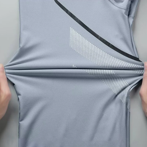 Ensemble de vêtements de sport pour hommes grande taille, t-shirt et short à séchage rapide, ensemble de loisirs pour la course à pied, hauts et bas à manches courtes - Product Image 4