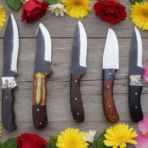 Ensemble de couteaux multi-tailles légers ambidextres en acier inoxydable forgé à la main, 5 pièces, avec étuis en cuir, bois personnalisé - Product Image 3