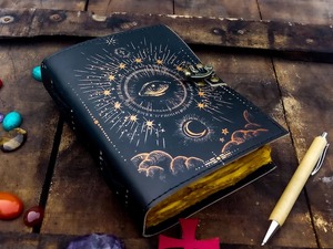 Journal vintage en cuir avec bord en papier, journal de grimoire à troisième oeil, sort vierge Antique, carnet de notes Wiccan spécial d'horreur - Product Image 5