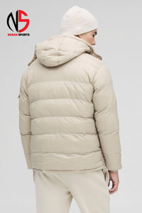 แจ็คเก็ตพัฟเฟอร์บุใยสังเคราะห์แบบมีแผ่นรองรับแรงกระแทก ดีไซน์ล่าสุด เงางาม กันลม อุ่นสบาย สีสโตน สำหรับฤดูหนาว แจ็คเก็ตบุใยสังเคราะห์สำหรับผู้ชาย รุ่นปี 2026 - Product Image 3