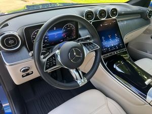 2024 mercede-S-BEN-Z GLC 300 4MATIC เบาะหนังแพ็คเกจเทคโนโลยีการเริ่มต้นระยะไกลความช่วยเหลือคนขับแพคเกจพรีเมี่ยม