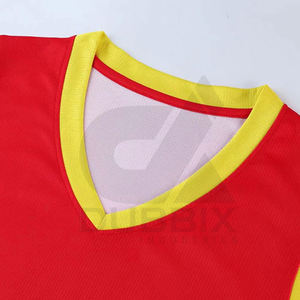 Uniformes de basket-ball 3D de qualité supérieure, couleur personnalisée, 100% polyester, antibactérien, séchage rapide, sans manches, services OEM - Product Image 2