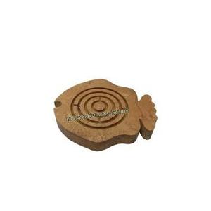 Juego de rompecabezas de laberinto de madera en forma de pez hecho a mano para niños actividad divertida para Otoño y otras estaciones - Product Image 1