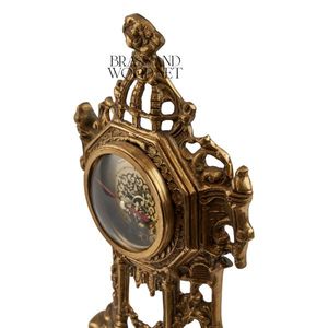 Reloj decorativo de latón antiguo con diseño adornado recortado, artesanía vintage y estilo clásico elegante para la decoración del hogar - Product Image 4
