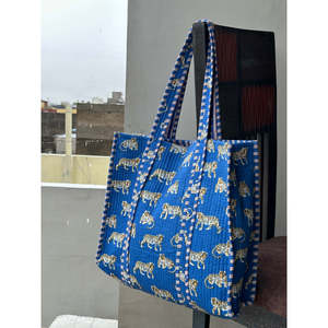 Tiger Print Quilted Tote <b>Handbag</b> Eco-Friendly and Reusable Zipper Closure for Daily Use and Outdoors - Product Image 1
