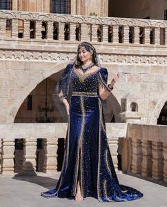 Elegante Vestido de Novia Tradicional Turco de Satén de Primera Calidad, Diseños Hechos a Mano, para Fiestas y Bodas, Cintura Natural - Product Image 2