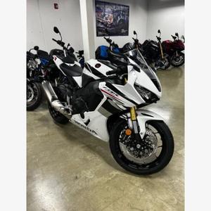 มอเตอร์ไซค์ฮอนด้า CBR600RR 2026 4-Strokee เอบีเอสสปอร์ตของใหม่ - Product Image 2