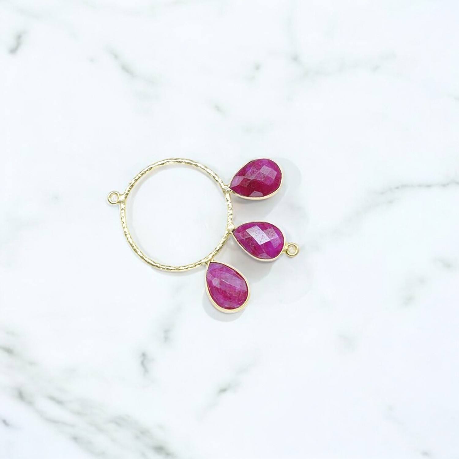 ทับทิมย้อมสี