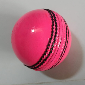 Pelota dura de Cricket suave de Color Rosa personalizada de fabricante de alta calidad, suministro directo de fábrica, pelotas duras de Cricket hechas a mano - Product Image 5