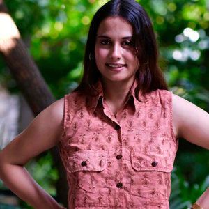 ชุดผ้าฝ้ายพิมพ์ลายด้วยมือสไตล์โบฮีเมียนสำหรับผู้หญิง ชุดเดรสสำหรับวันหยุดฤดูร้อน เสื้อครอปท็อปพร้อมกระโปรง ของขวัญสำหรับเธอ - Product Image 1