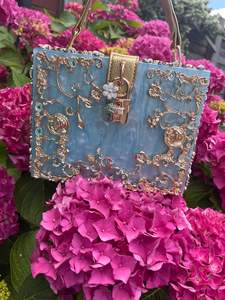 Bolso de Mano de Resina Epoxi Premium |   Bolso de Mano Moderno de Resina para Damas |   Moda de Lujo para Bodas, Impermeable y Ecológica - Product Image 3