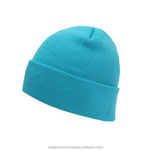 Gorro de Invierno Unisex, 100% Acrílico, Gorro Cálido, Personalizable, Duradero, de Moda, para Playa y Aire Libre, con Parche de PVC de Alta Calidad - Product Image 4