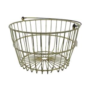 Arrivée tendance et exceptionnelle, la finition métallique ajoute une touche de sophistication qui sublime l'expérience de cadeau. - Product Image 4