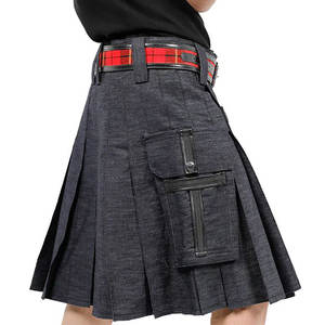 Kilt de Mezclilla que Combina el Denim Resistente con Elegantes Detalles de Cuero, Bolsillos Tipo Cargo, Diseño Versátil, Kilt para Hombre - Product Image 2