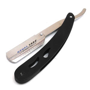 Navaja de Afeitar Profesional Negra y Plateada para Barba, Corte Preciso, para Bigote y Barba, con Bloqueo Oscilante Negro - Product Image 2