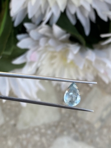 Aigue-marine naturelle de 1.65 carats, pierre taillée en poire, pierre précieuse à facettes pour la fabrication de bijoux. - Product Image 5