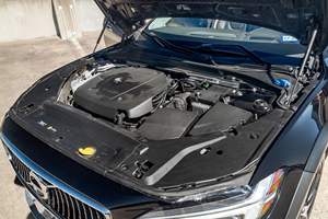 VOLVO V90 CROSS COUNTRY T6 AWD 2020 d'occasion (conduite à gauche/droite) - Product Image 6