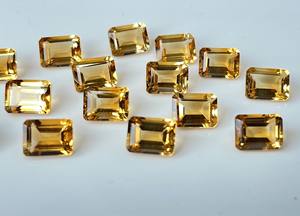 พลอยรูปแปดเหลี่ยมสีเหลืองมะนาวธรรมชาติเจียระไน10x12มม. พลอยรูปแปดเหลี่ยม - Product Image 5