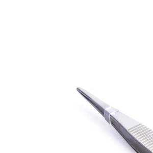 Pince à épiler de qualité supérieure Pince à pansement pour le pouce Tailles standard disponibles Pince à pansement dentelée en acier inoxydable - Product Image 6