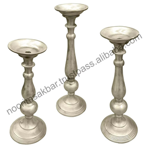 Soporte de vela de aluminio hecho a mano con diseño de bola niquelada y tapa grande para velas, ideal para bodas y eventos - Product Image 2