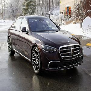 เบนซ์ S580 4Matic Turbo V8 AWD ปี 2021 สภาพดี ใช้งานน้อย ตกแต่งครบครัน สีแดง Rubellite Red Metallic เบาะหนังสีอ่อน ล้อแม็ก R21 หลังคาพาโนรามา - Product Image 1