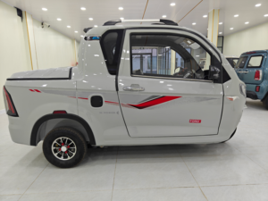 Motocarro Elettrico a Tre <span class=keywords><strong>Ruote</strong></span> 60V 1500W con Cabina Chiusa e Carrozzeria Aperta - Product Image 5