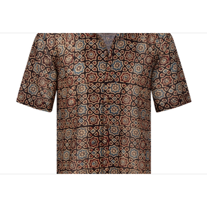 เสื้อเชิ้ตแขนสั้นลายดอกไม้บาติกอัจราคแบบลำลองสำหรับผู้ชาย เป็นมิตรกับสิ่งแวดล้อม รีดง่ายสำหรับฤดูร้อน ไซส์ 6XL - Product Image 1