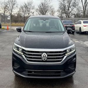 AFFORDABLE CLEAN 2022 Volkswagen Passat SE 2 - Product Image 1