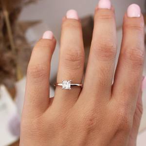 Anillo de compromiso de moissanita de corte princesa de 7mm | Anillo nupcial de boda solitario | OEM de oro plateado personalizado de joyería fina - Product Image 5