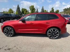 Precio bajo, Volvo XC60 B5 Ultimate Dark Theme 2024, auto usado en venta - Product Image 4