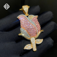 Pendentif Fleur Rose Moissanite Hiphop Personnalisé pour Femme et Homme, Plaqué Or 18 carats, Argent 925, Bijou Statement Rose Bling