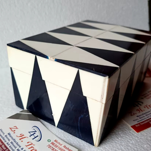 Royal Collection Bone Inlay Jewelry <b>Box</b> new pattern Handmade Resin & Mother of Pearl Decorative <b>Storage</b> <b>Box</b> for Precious Jewelry - Product Image 2