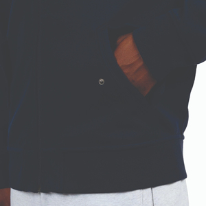 Nuevas chaquetas de bombardero de satén personalizadas con cuello levantado para hombre con dos bolsillos laterales, chaquetas de satén de algodón y poliéster de la mejor calidad para hombre a la venta - Product Image 6
