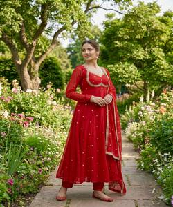 Robe de mariée en satin FENDY avec broderie de sequins, travail en coton, bas et dupatta, prix de gros, luxe ethnique - Product Image 2