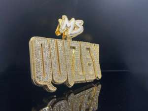 Pendentif personnalisé en acier inoxydable avec diamants CZ glacés pour unisexe, style hip-hop tendance - Product Image 4