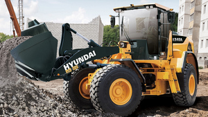 Famous Brand 158kw Wheel Loader HL940A TM <b>Small</b> Front Loaders with 2.3CBM <b>Bucket</b> for Sale - Product Image 6