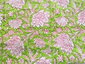 Tissu de bloc de main de 44 '' / 111cm de large, beau tissu doux imprimé floral, tissu de rideau de robe de tissu de coton indien - Product Image 2