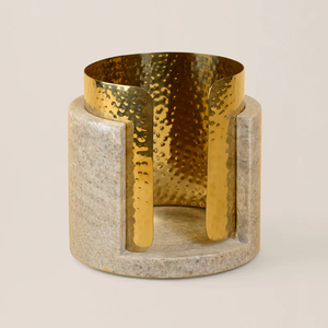 Portavelas Metálico de Marca Privada para Decoración de Mesa de Salón, Mejora el Ambiente del Hogar con un Acabado Metálico Artístico - Product Image 1