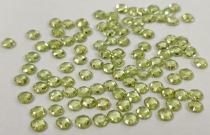 เพอริดอทดิบทรงกลมเจียรแบบโรสคัท 4 มม. เจียระไนหลายเหลี่ยม - เพอริดอทดิบทรงกลมเจียรแบบโรสคัทคุณภาพสูง - Product Image 6